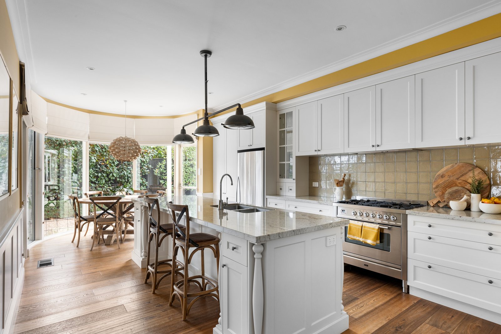 Real Estate and Property in 54 Haydens Road, Beaumaris, VIC