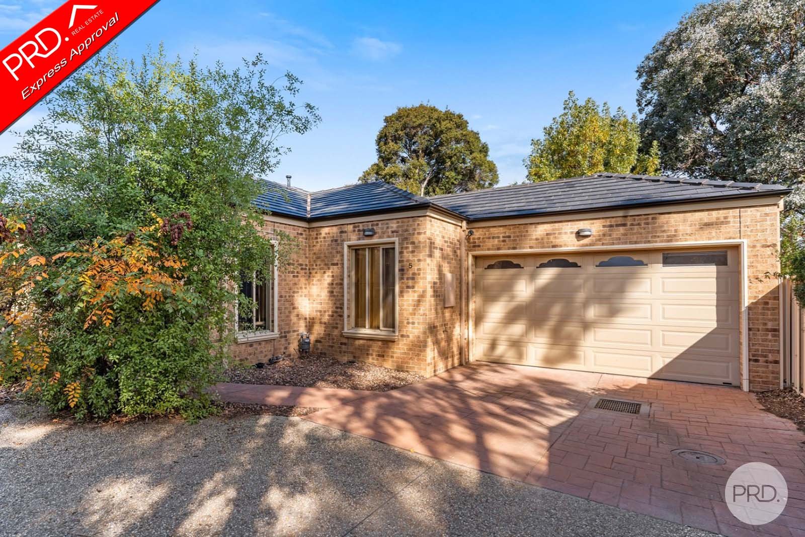 5/4 Keck Street FLORA HILL 2