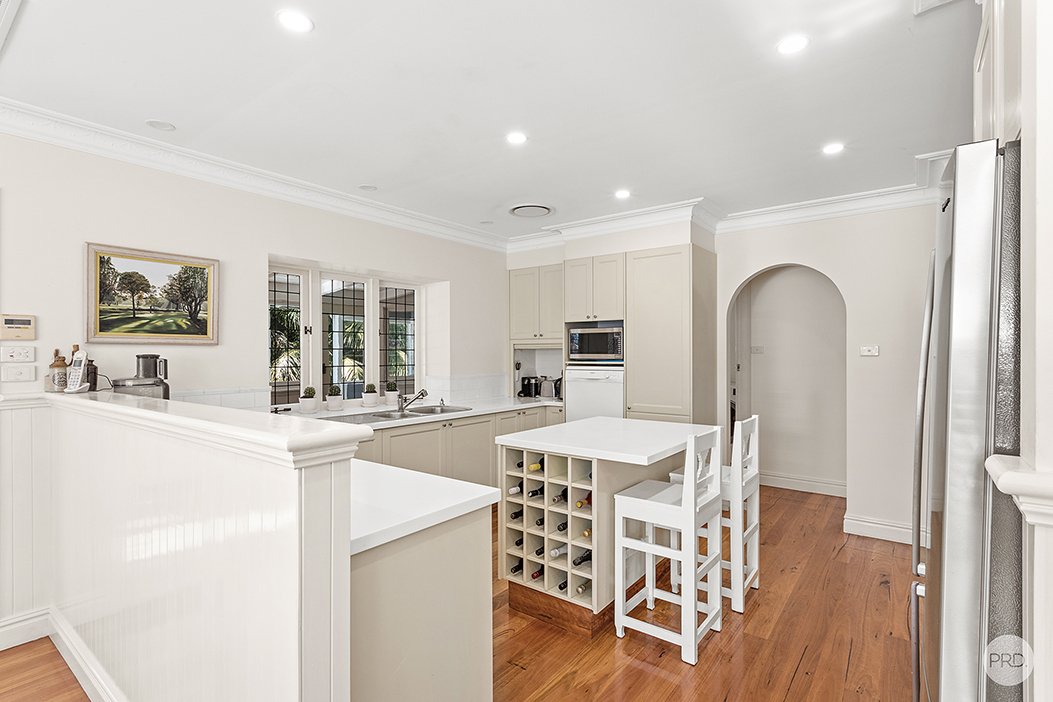 54 Kent Gardens SOLDIERS POINT 9