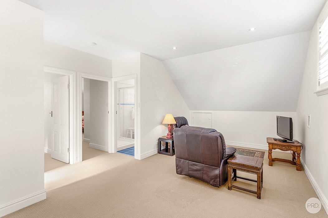 54 Kent Gardens SOLDIERS POINT 17