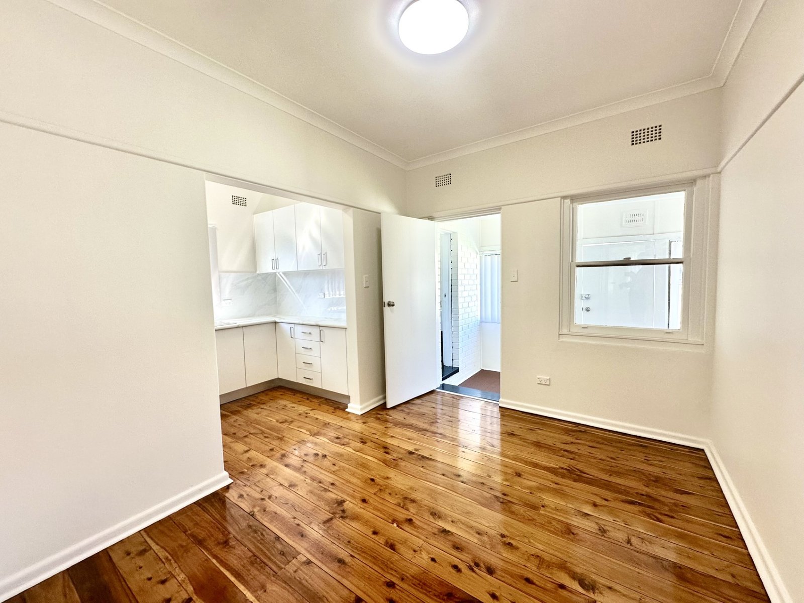 54 Legge Street ROSELANDS 5