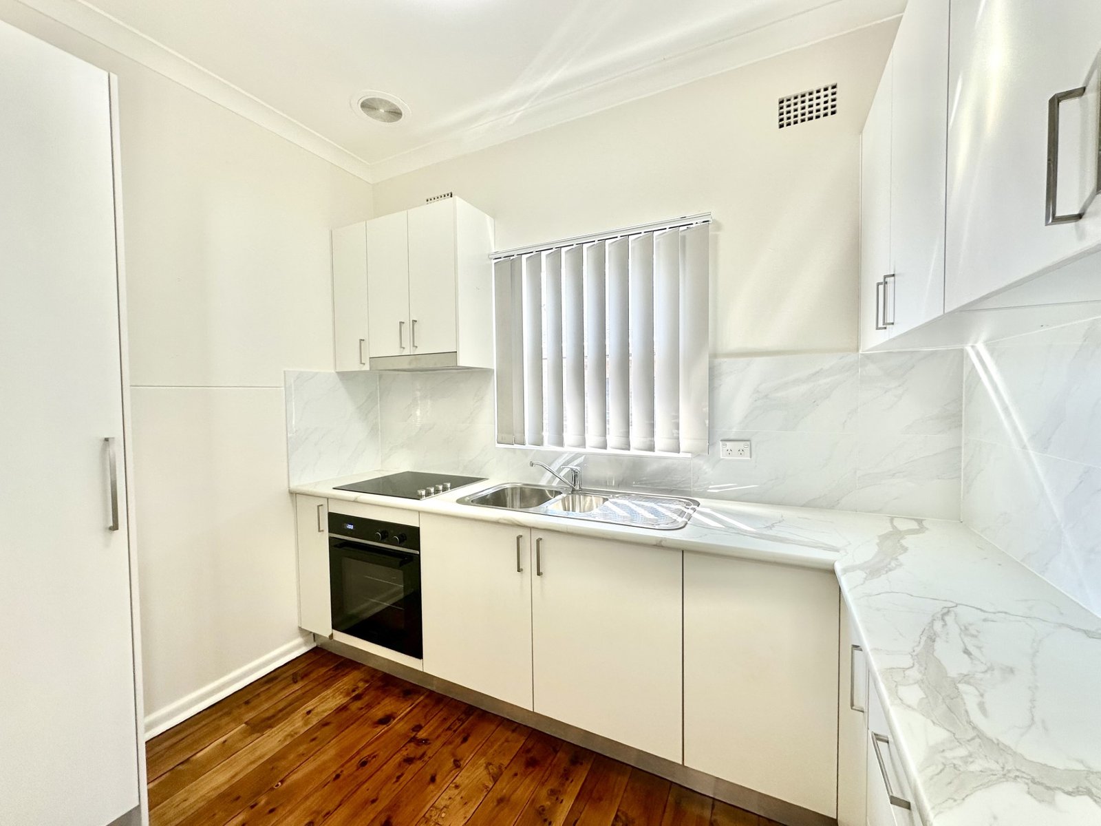 54 Legge Street ROSELANDS 6