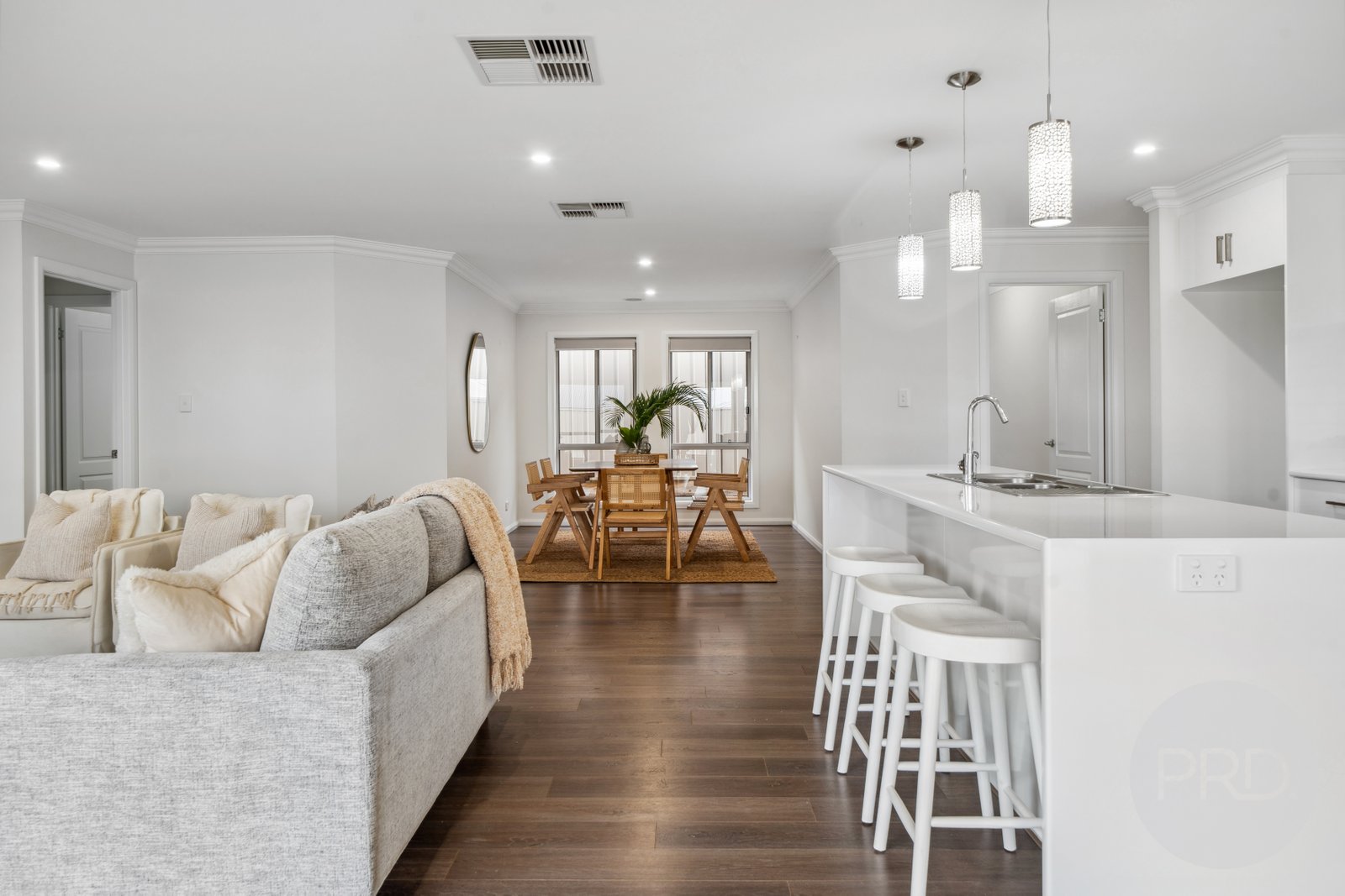 54 Lingiari Drive LLOYD 2