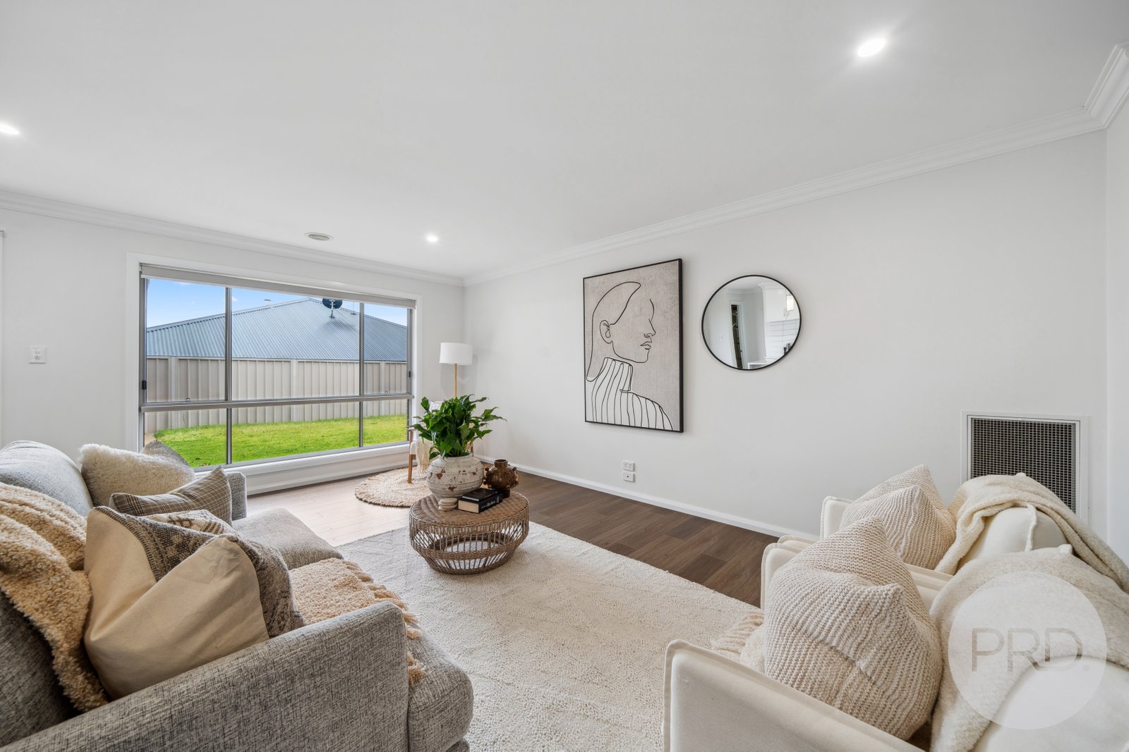 54 Lingiari Drive LLOYD 6
