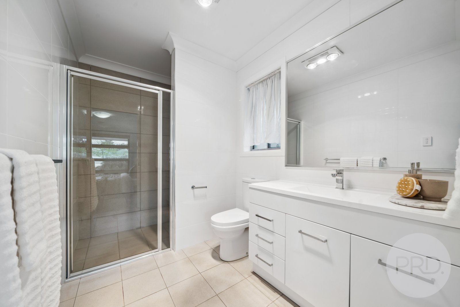 54 Lingiari Drive LLOYD 12