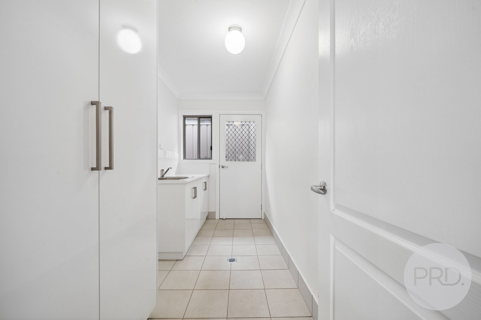 54 Lingiari Drive LLOYD 14