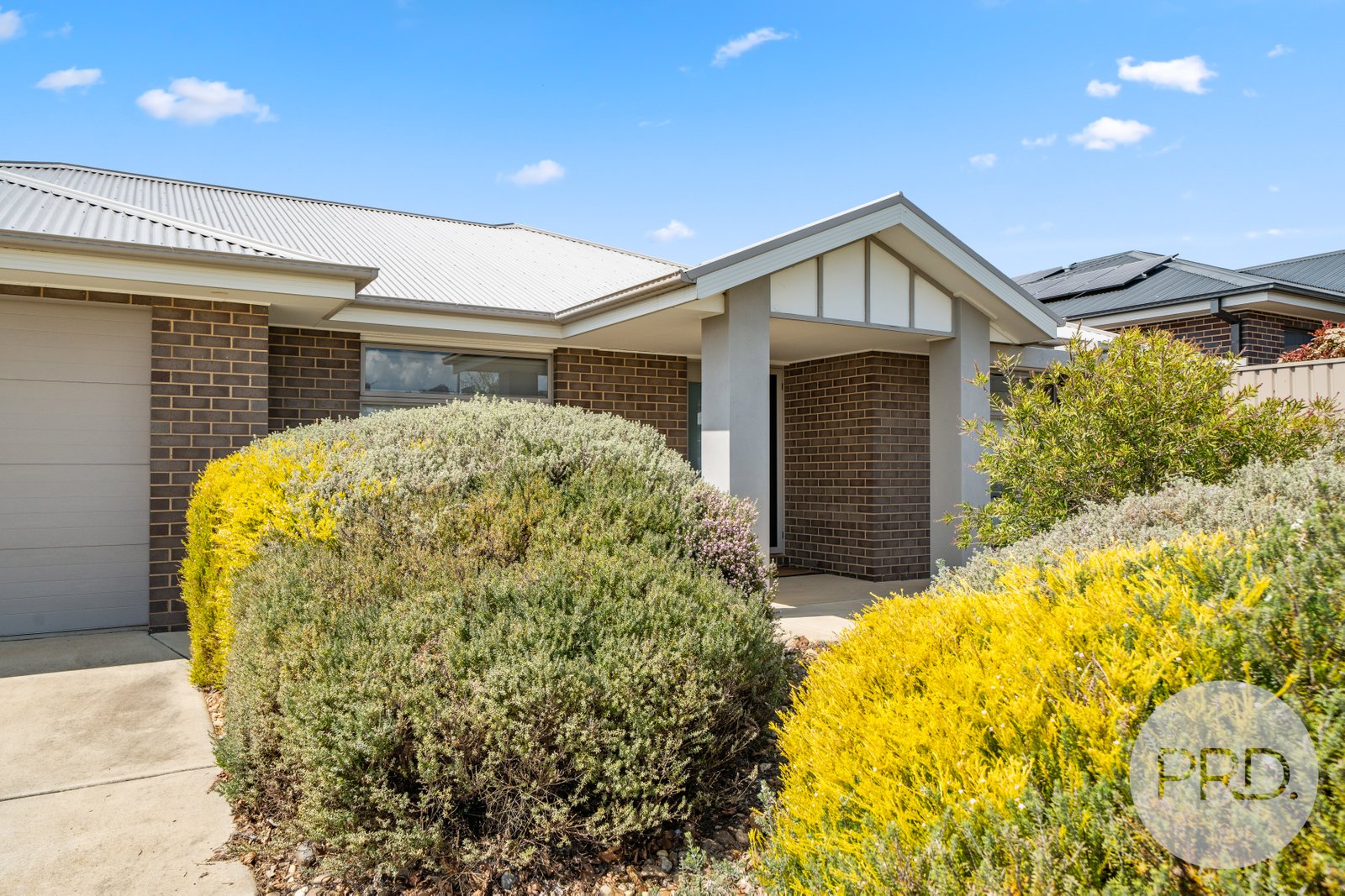 54 Lingiari Drive LLOYD 15