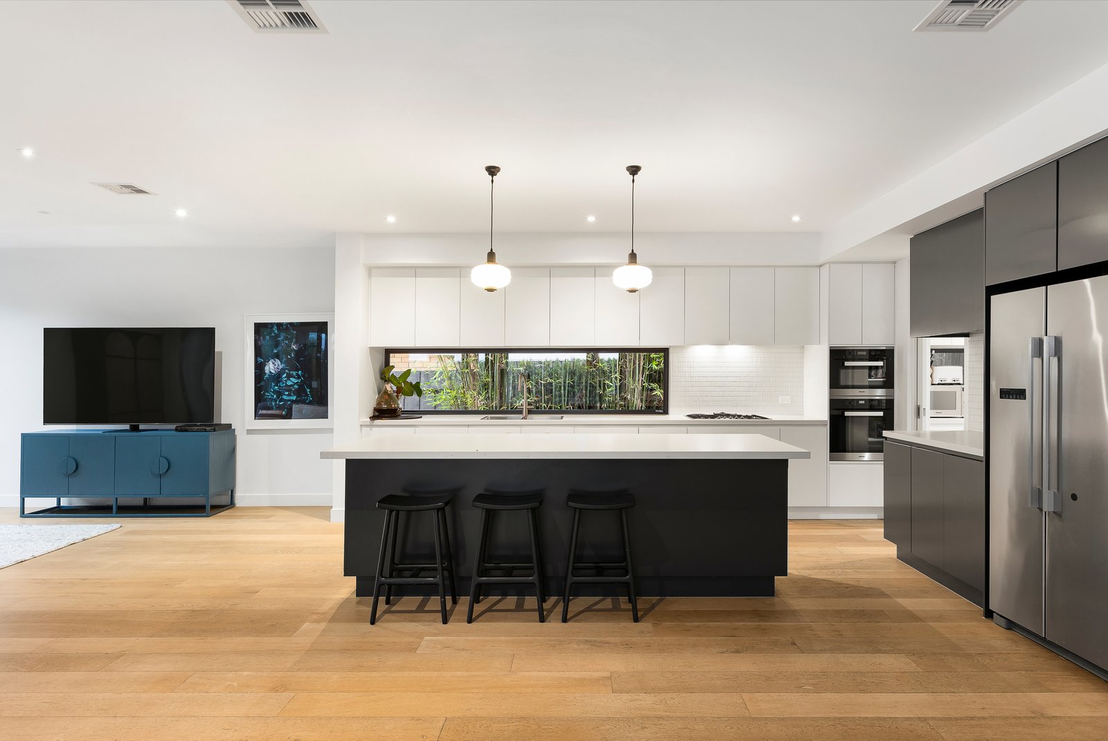 Gallery: 54 Lynch Crescent