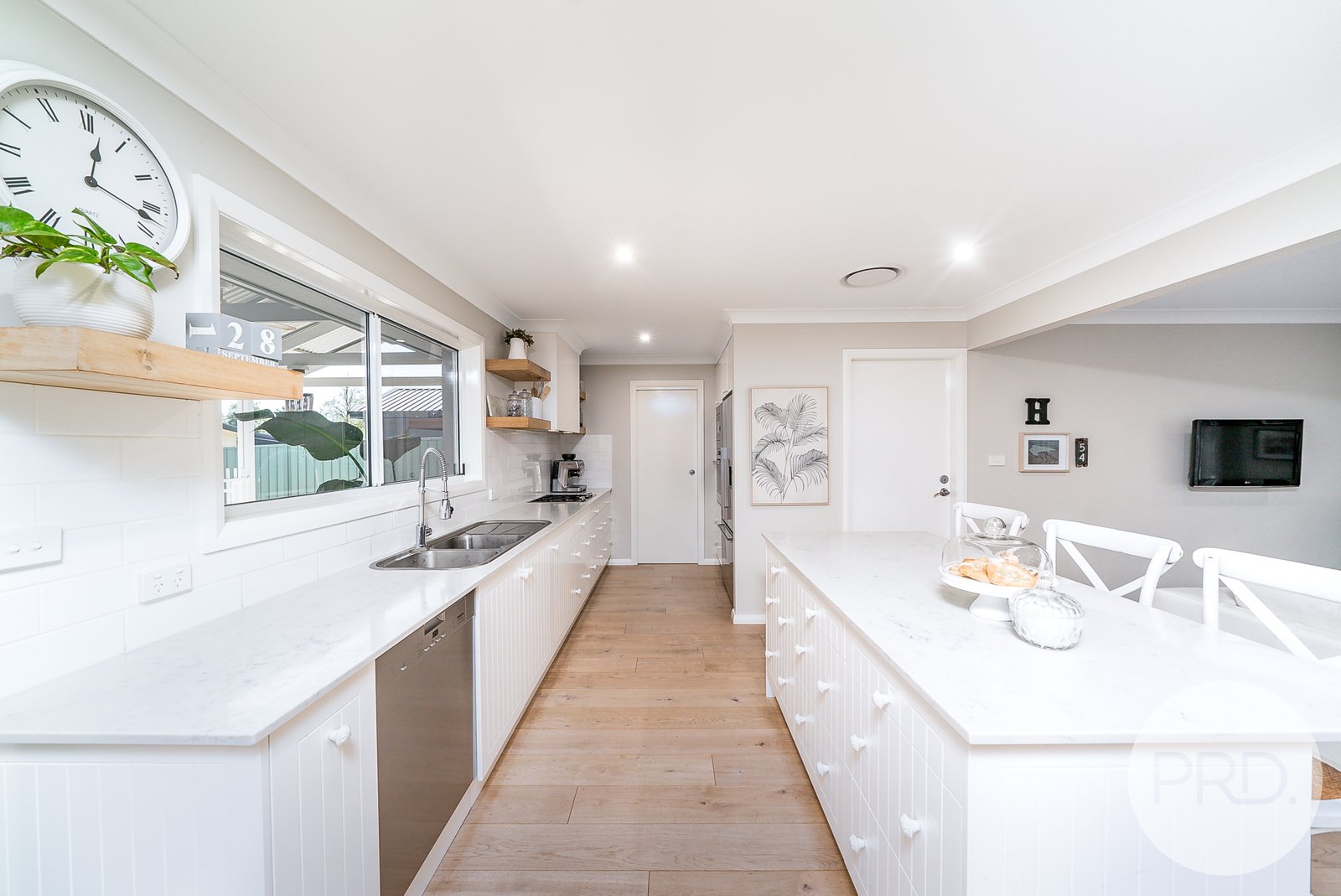 54 Main Street LAKE ALBERT 20