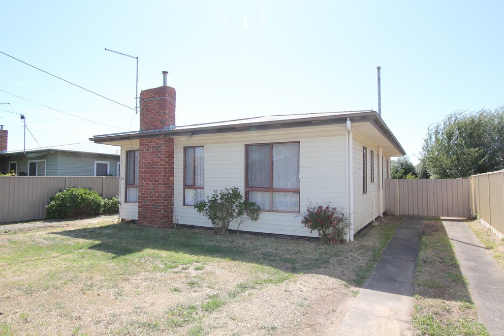 54 Marigold Street WENDOUREE 1
