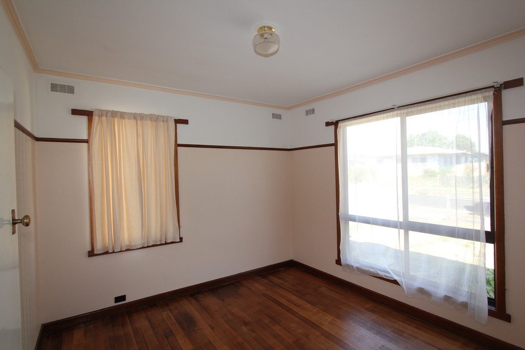 54 Marigold Street WENDOUREE 4