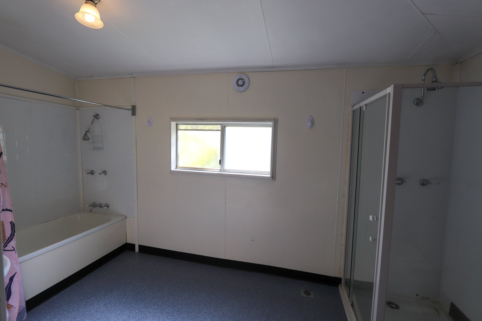 54 Mate Street TUMBARUMBA 11