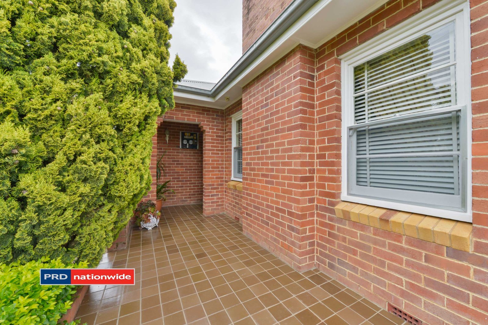54 Mathews Street TAMWORTH 2