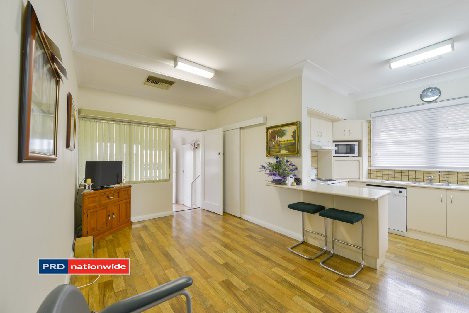 54 Mathews Street TAMWORTH 7
