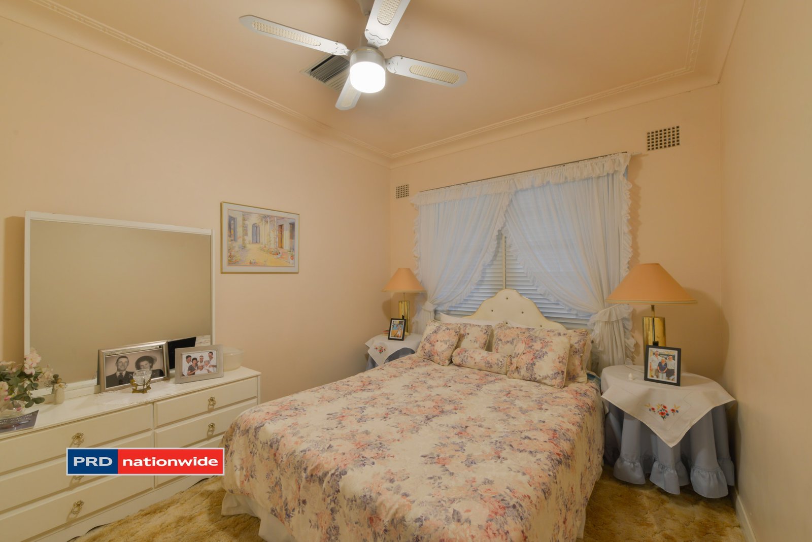 54 Mathews Street TAMWORTH 18