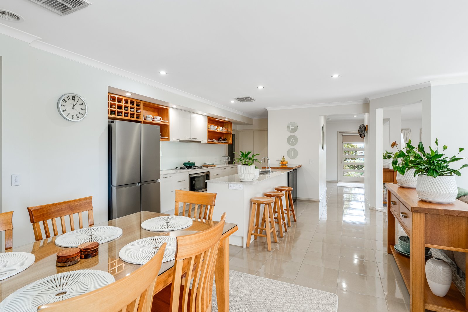 Gallery: 54 Moreillon Boulevard