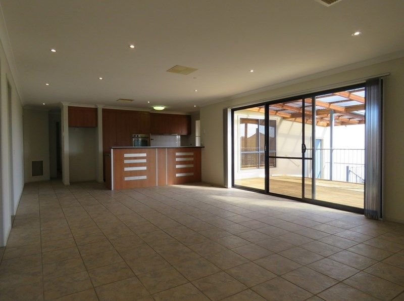 54 Mountain View Drive LAVINGTON 4