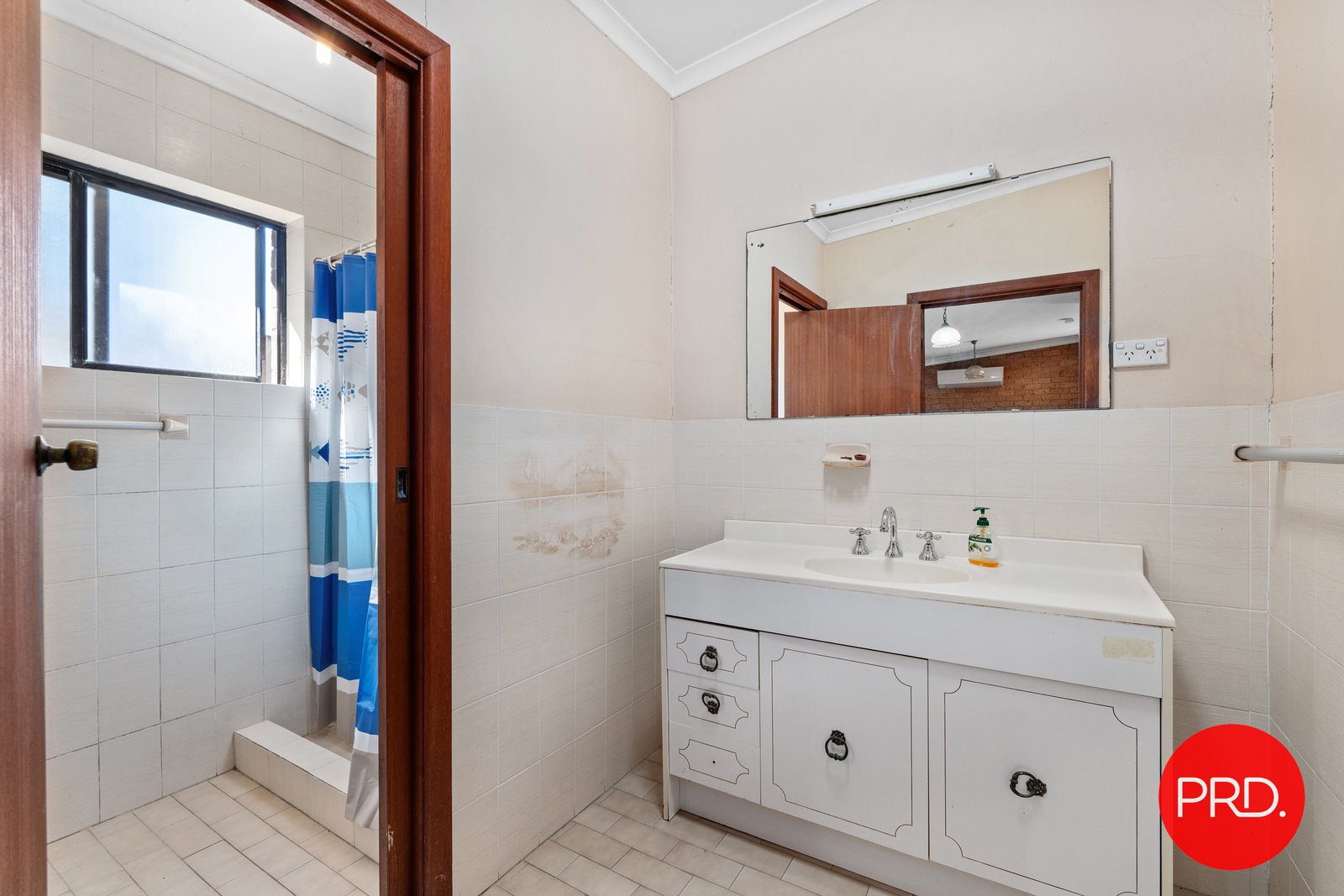 54 Ocean Street KOGARAH 10