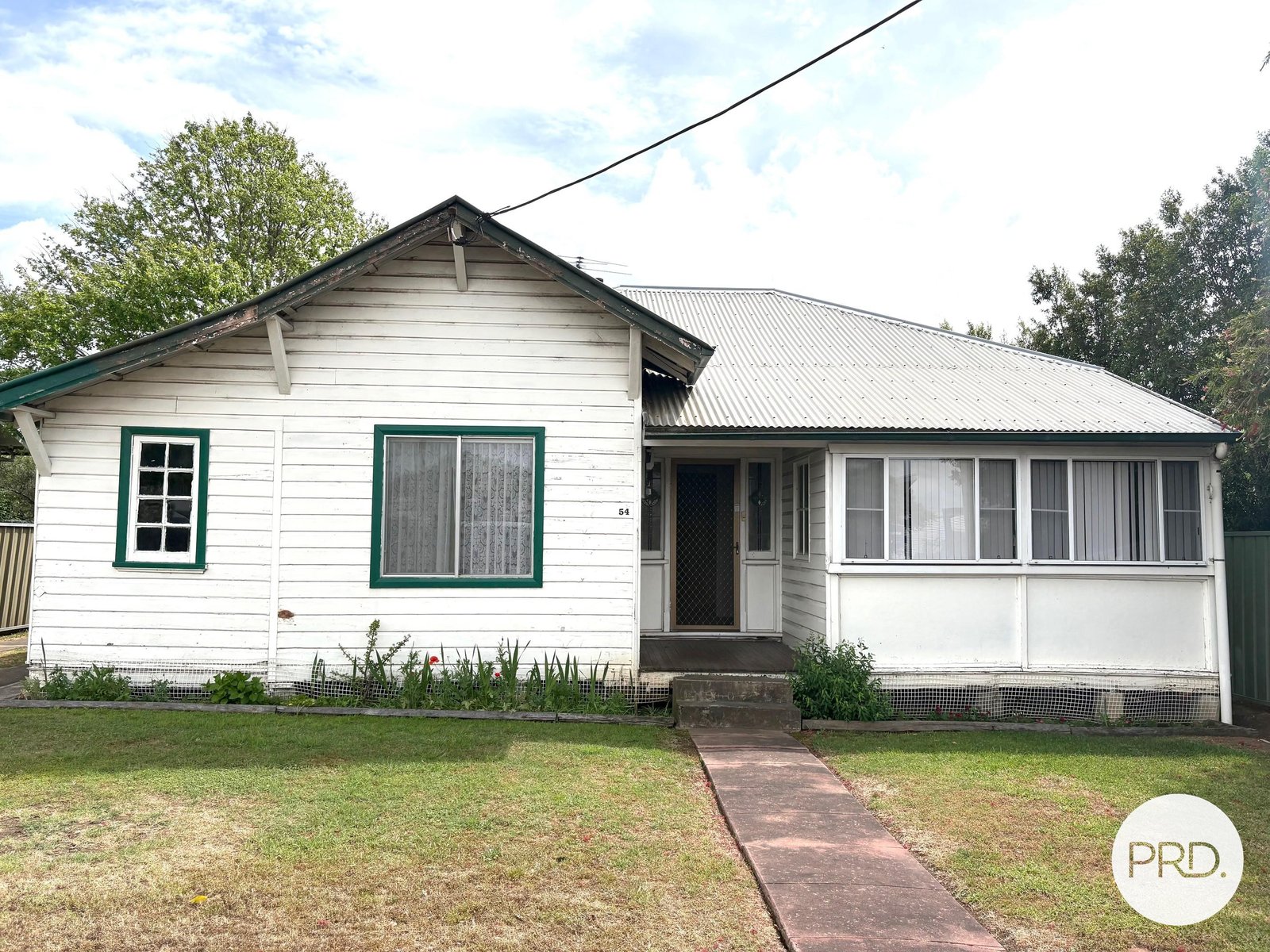 54 Ogilvie Street DENMAN 1