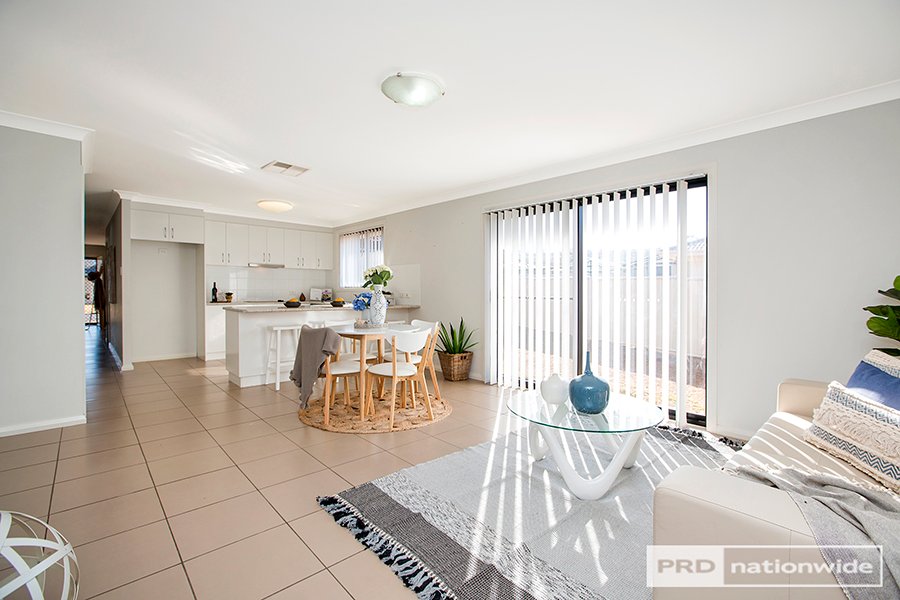 54 Orley Drive TAMWORTH 3