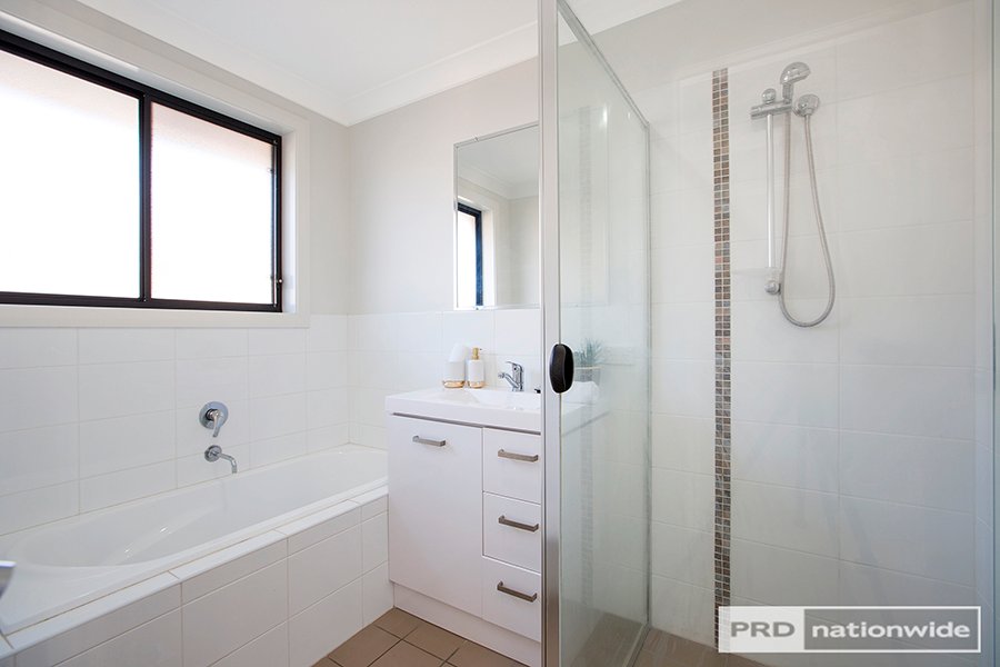 54 Orley Drive TAMWORTH 5