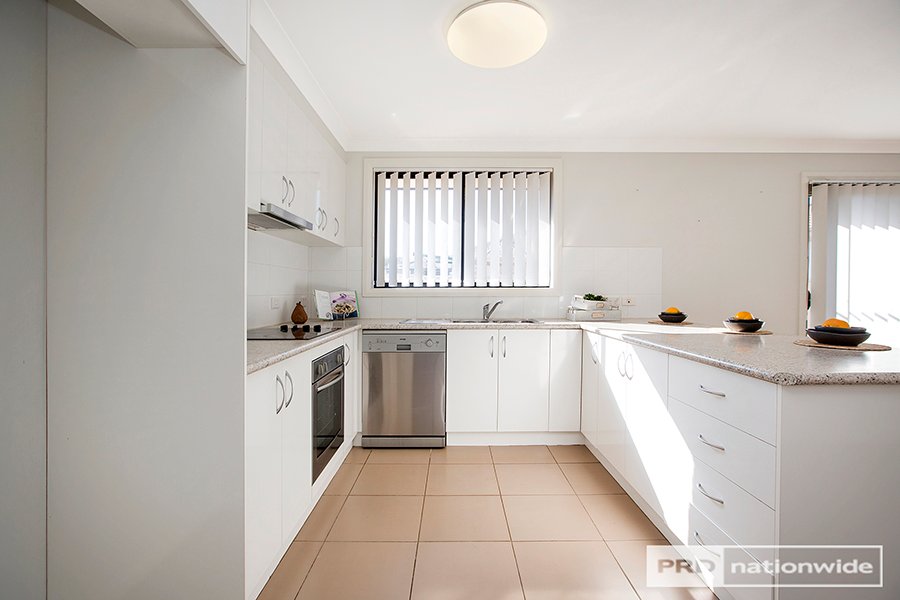 54 Orley Drive TAMWORTH 17