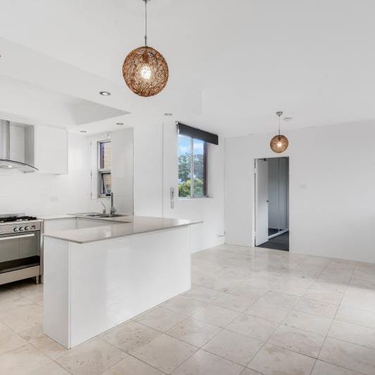 5/4 Podmore Place HILLSDALE 5
