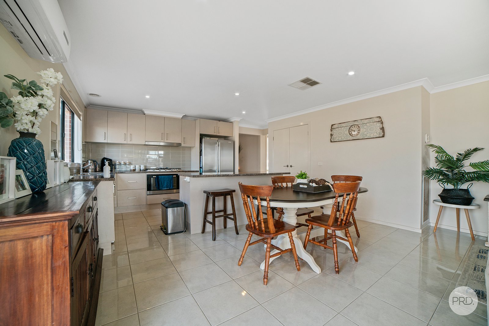 54 Queen Street KANGAROO FLAT 2