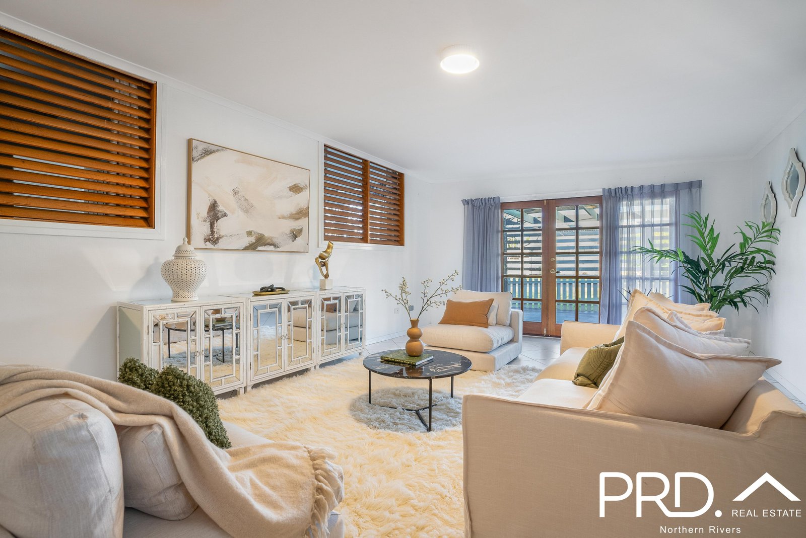 54 Richmond Street CASINO 16