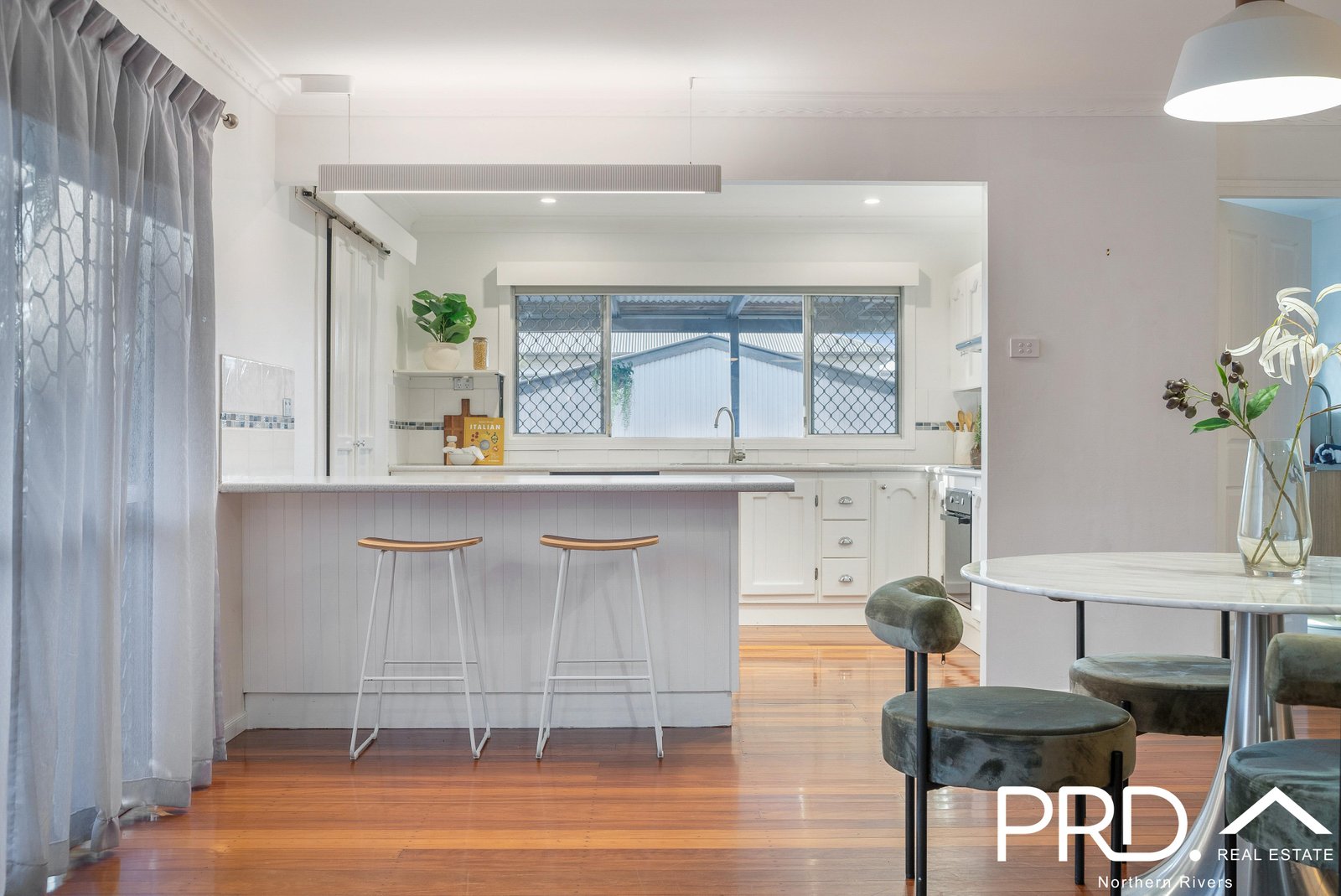 54 Richmond Street CASINO 23