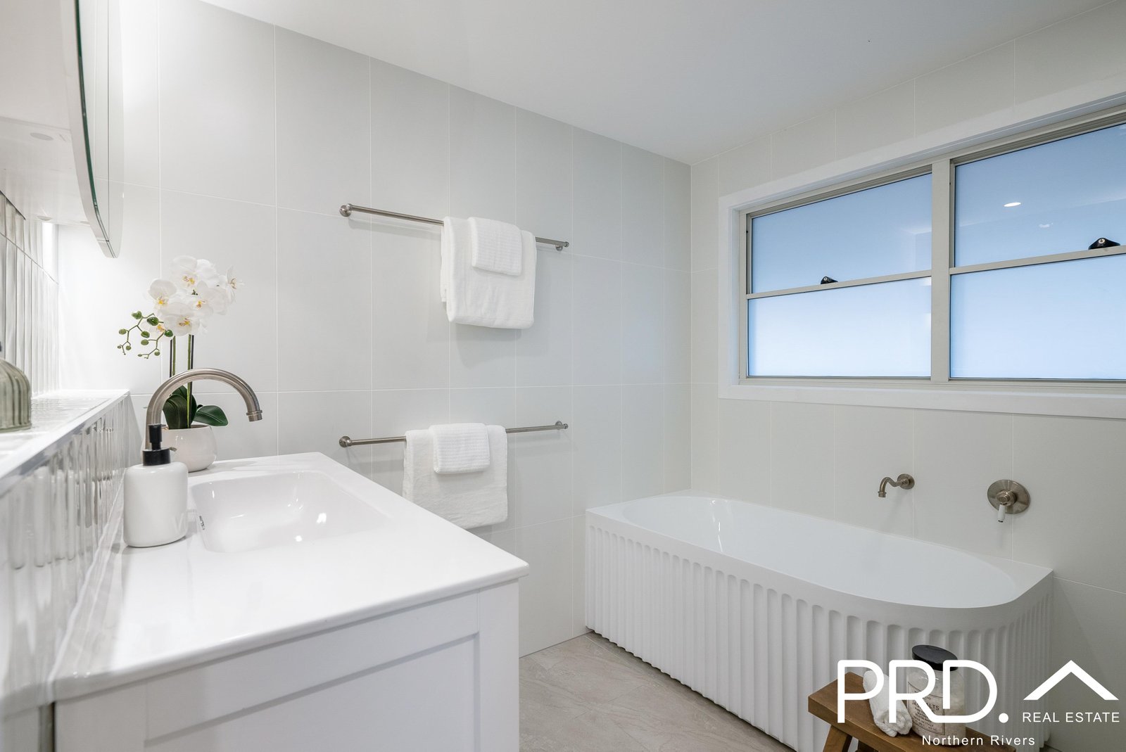 54 Richmond Street CASINO 32