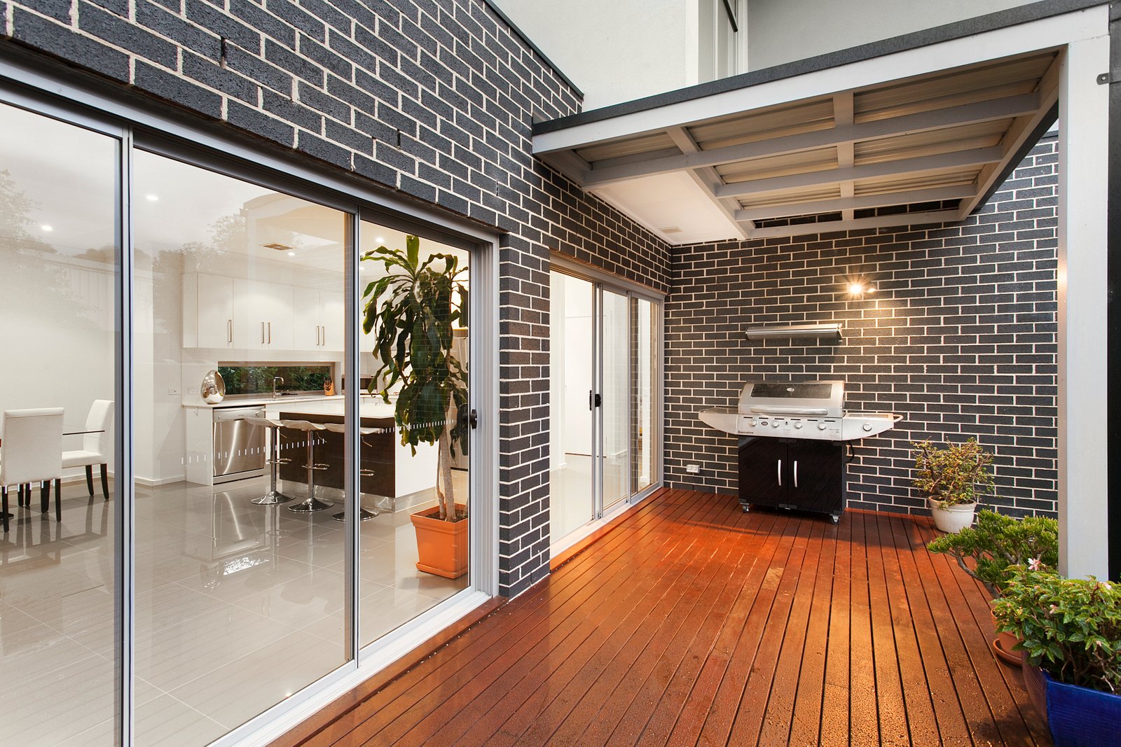 Gallery: 54 Royal Road