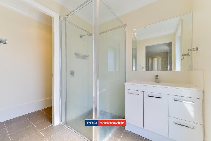 54 Semillon Drive TAMWORTH 5