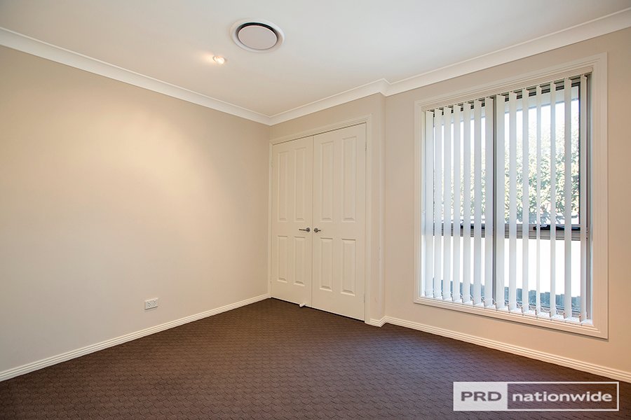 54 Semillon Drive TAMWORTH 15