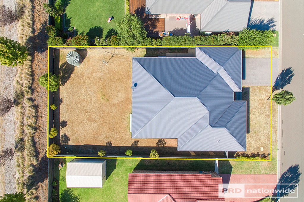 54 Semillon Drive TAMWORTH 22