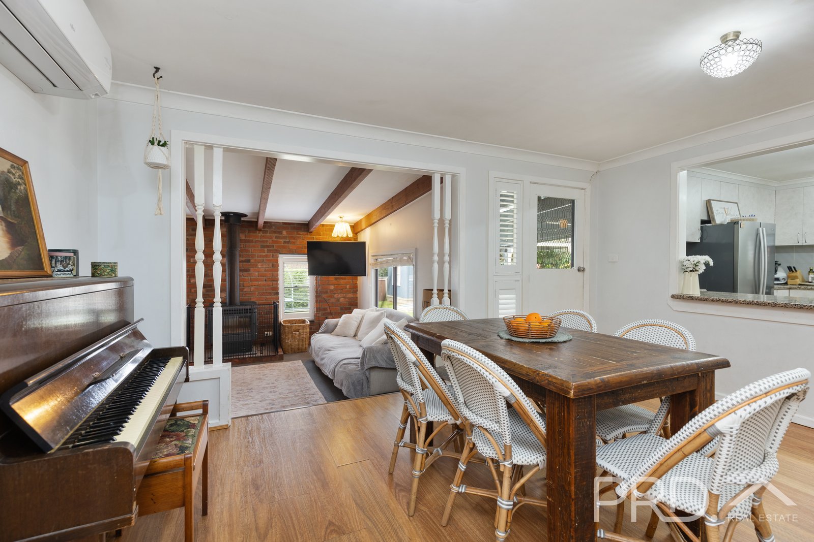 54 Simpson Street TUMUT 1