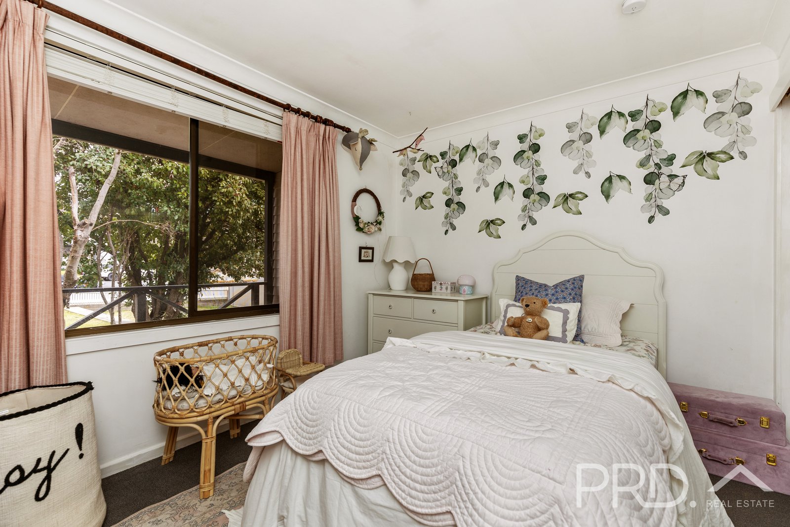 54 Simpson Street TUMUT 8