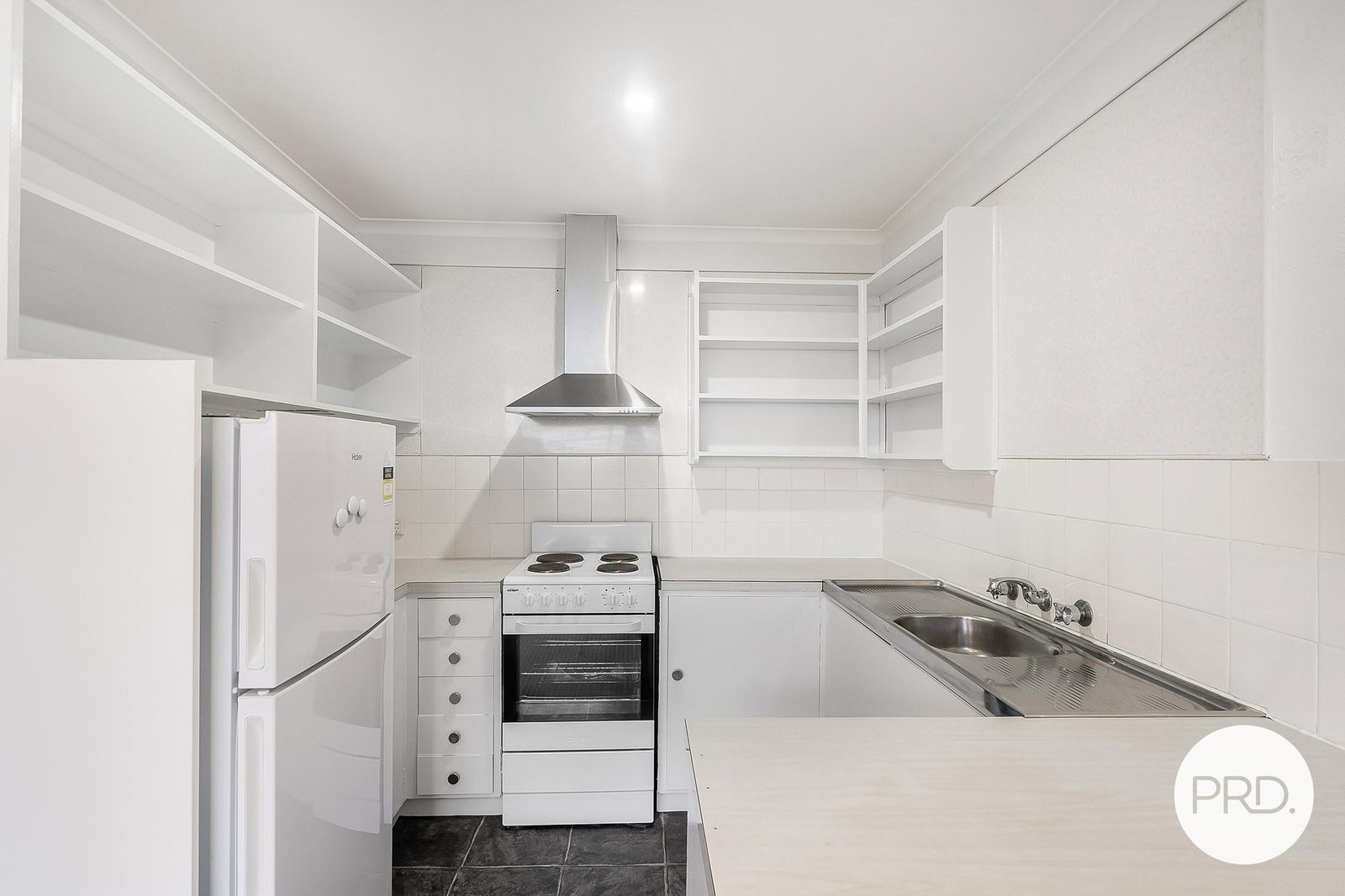 5/4 South Street BELLERIVE 4