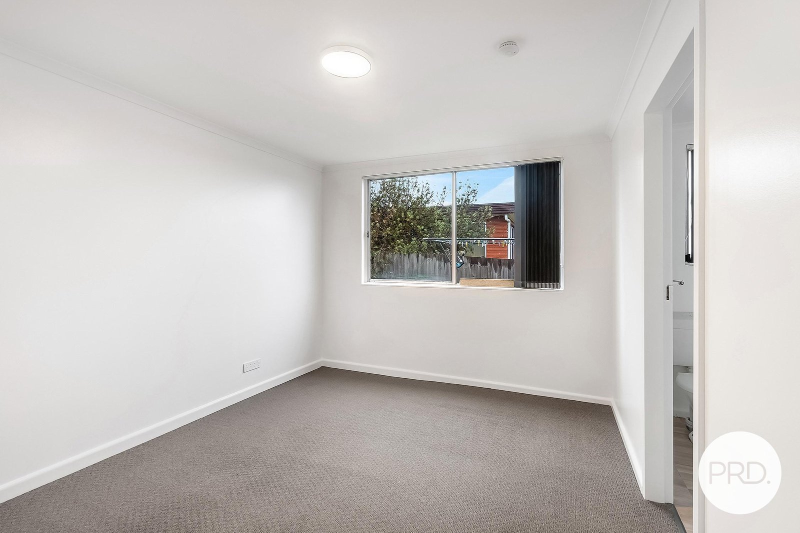 5/4 South Street BELLERIVE 7