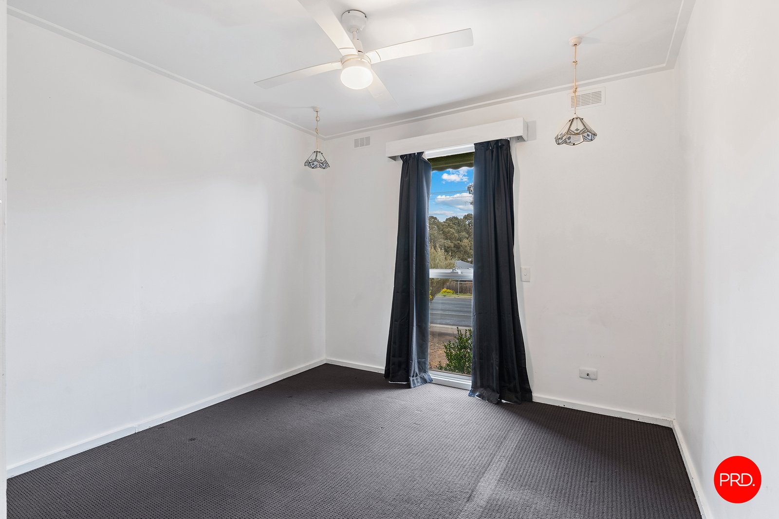 54 Specimen Hill Road GOLDEN SQUARE 6