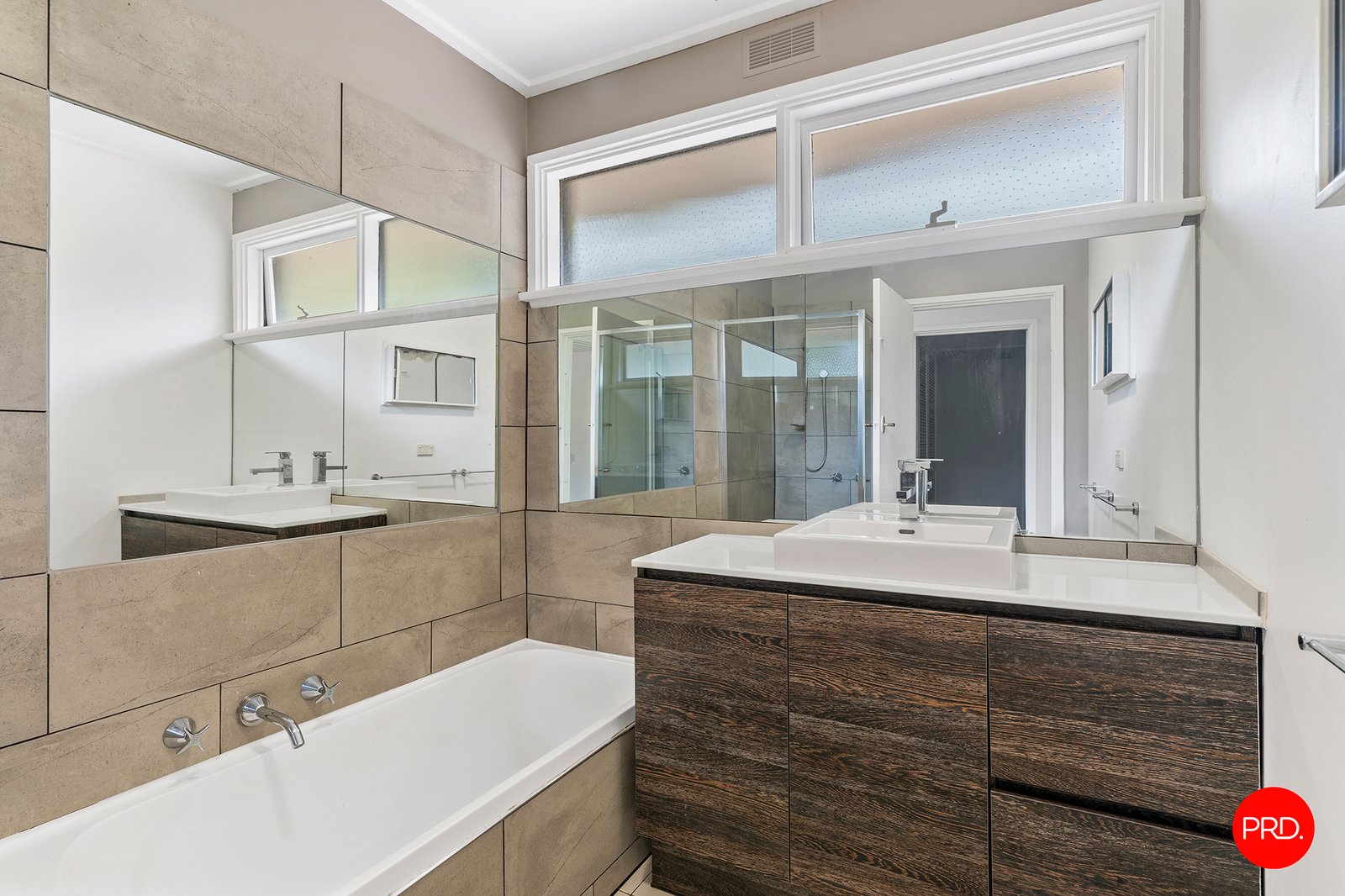 54 Specimen Hill Road GOLDEN SQUARE 8