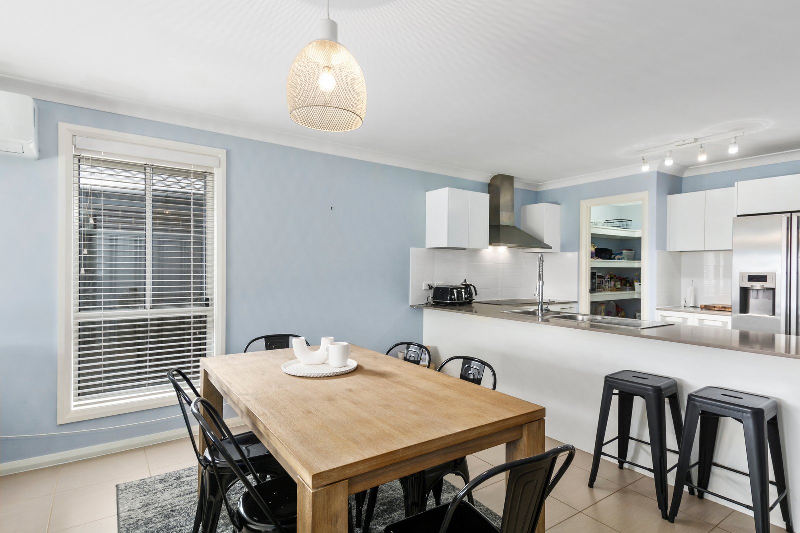 54 Stockyard Cr  HORSLEY 4