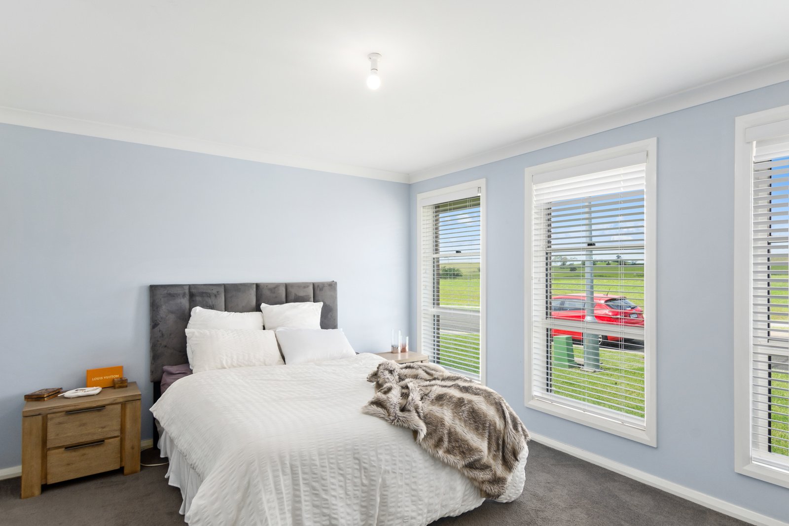 54 Stockyard Cr  HORSLEY 6