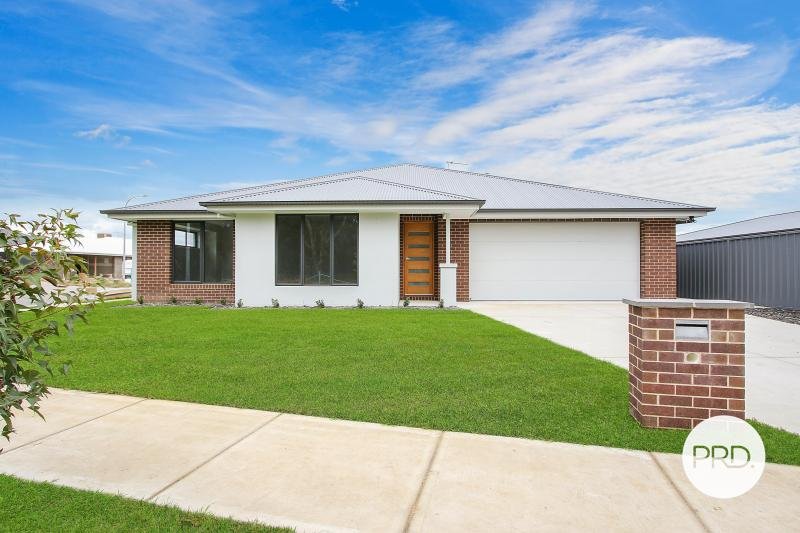 54 Swindon Way THURGOONA 1