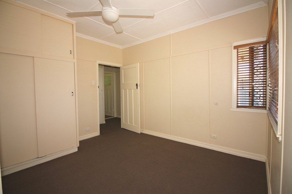 54 Taabinga Street WAVELL HEIGHTS 6