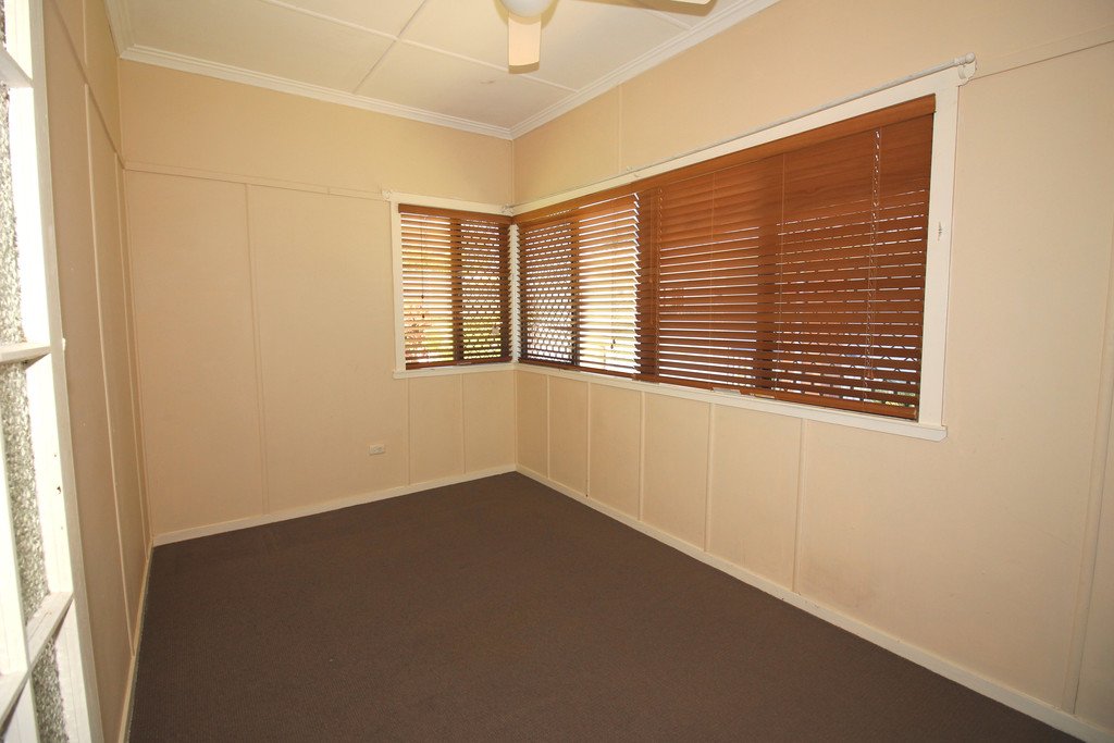 54 Taabinga Street WAVELL HEIGHTS 7