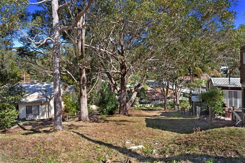 54 Tallean Road NELSON BAY 4