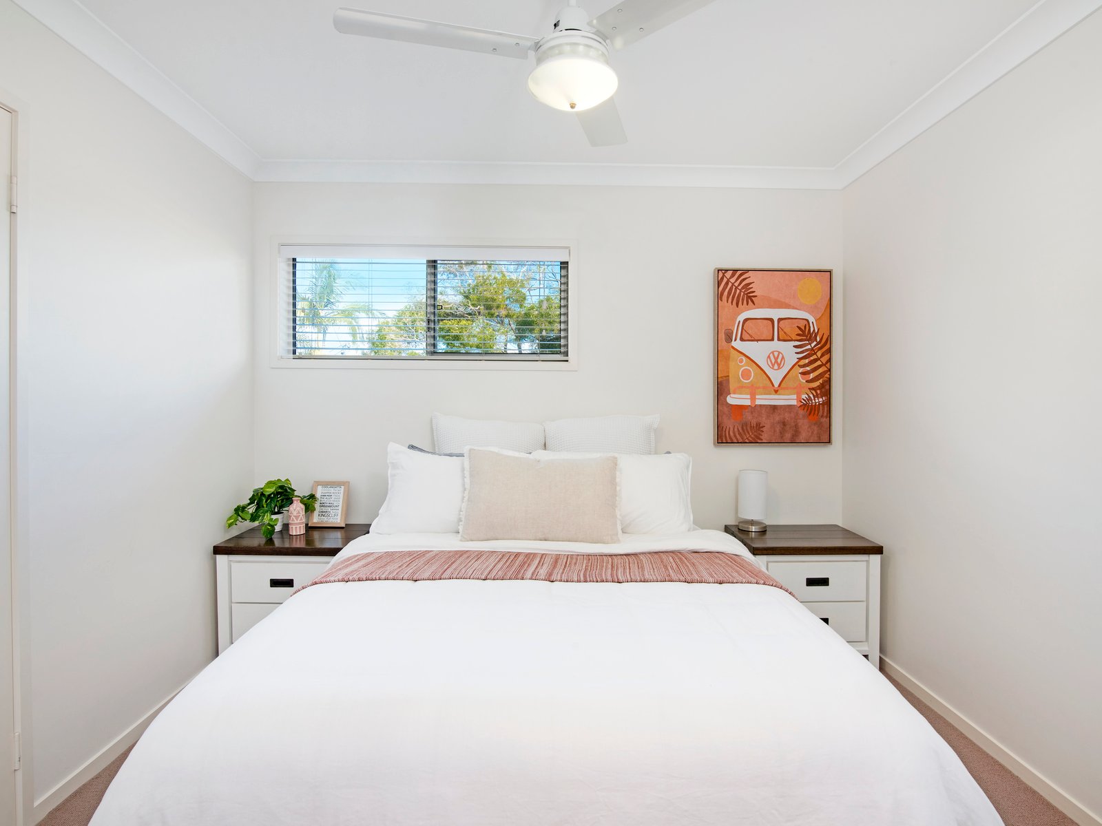 54 Third Avenue PALM BEACH 9