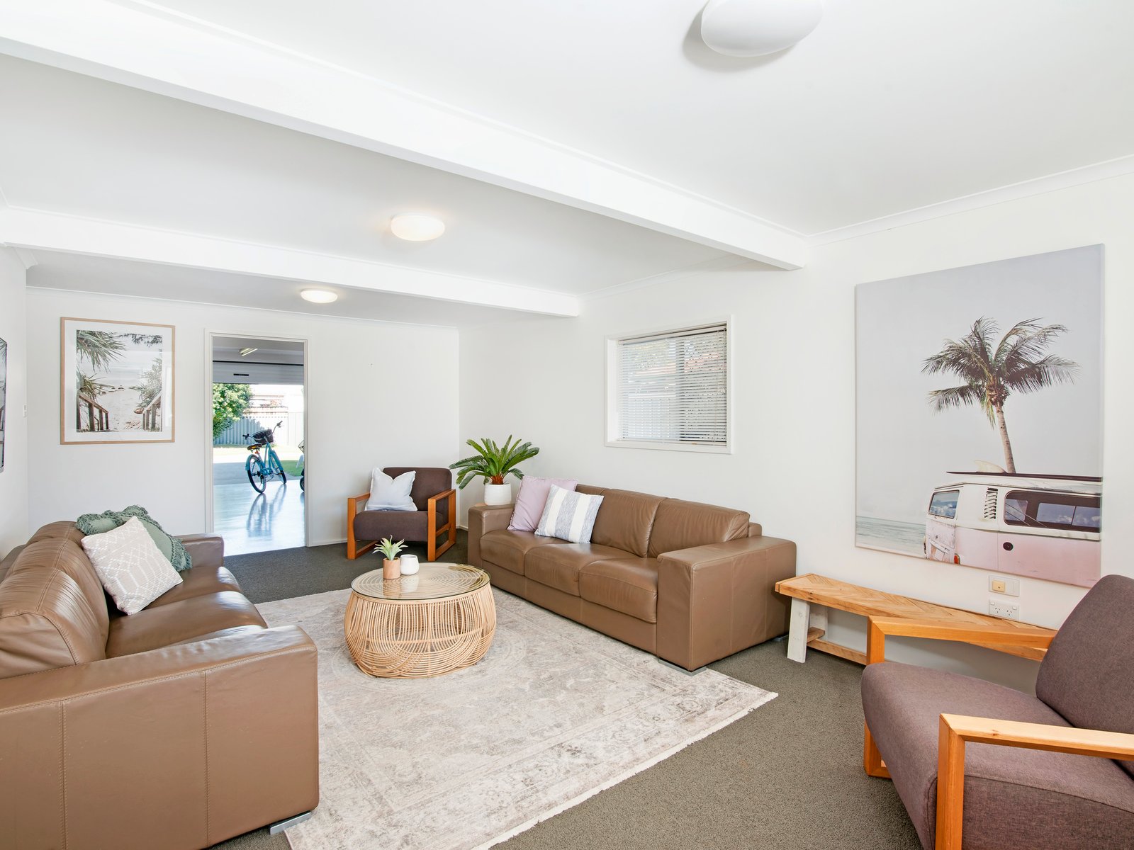 54 Third Avenue PALM BEACH 12
