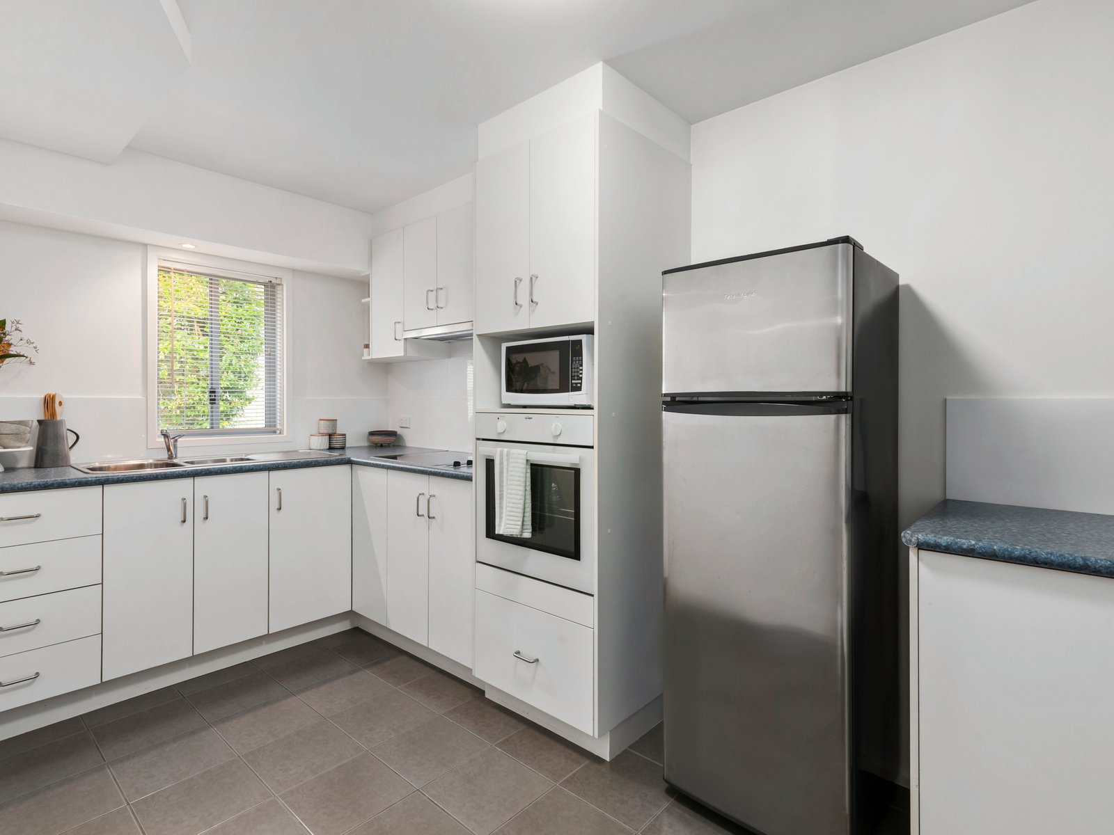 54 Third Avenue PALM BEACH 15